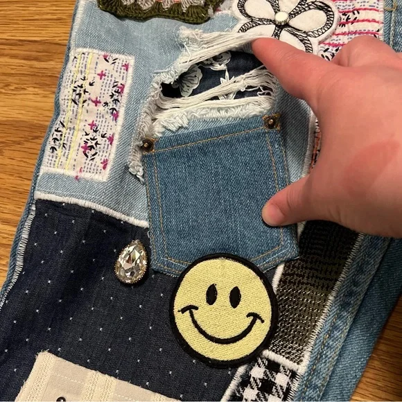 NWT Urban Outfitters BDG High Waist Patchwork Hippie Boho Floral crocheted jeans - Picture 4 of 14